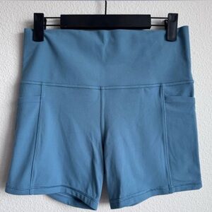 High-Waist Performance Shorts in Dusty Blue